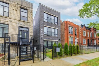 Building Photo - 4634 S Langley Ave