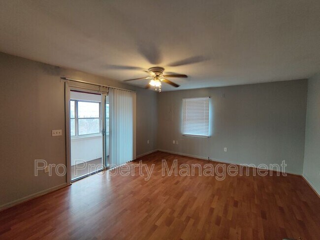 Foto del edificio - 1643 S Main St