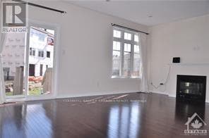 Building Photo - 217 Losino Cres