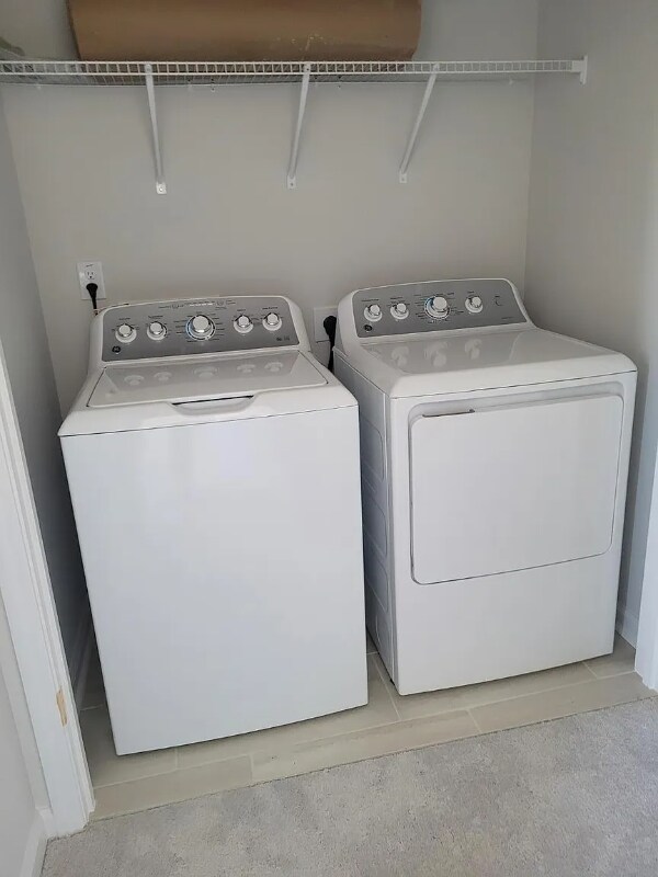 Foto del edificio - 1944 Rosedale Rdg Ave