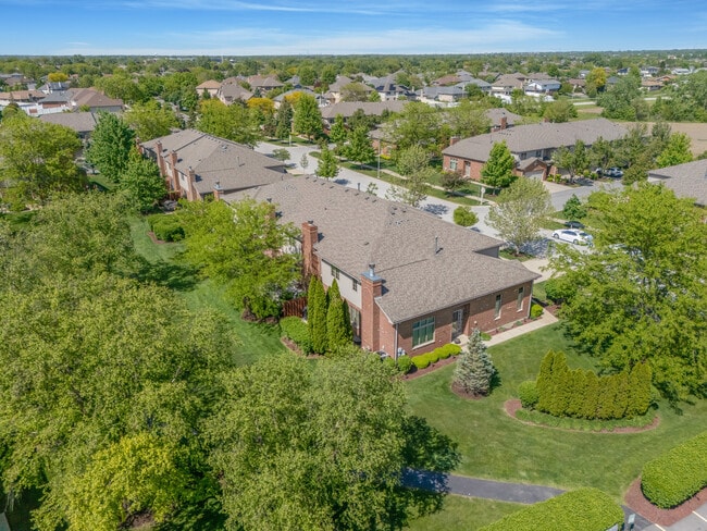 Building Photo - 17964 Upland Dr