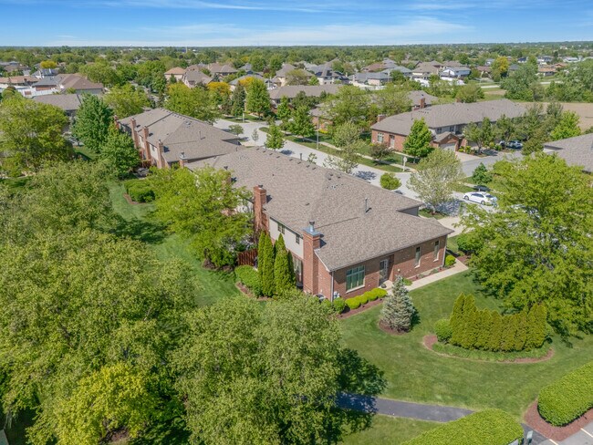 Foto del edificio - 17964 Upland Dr