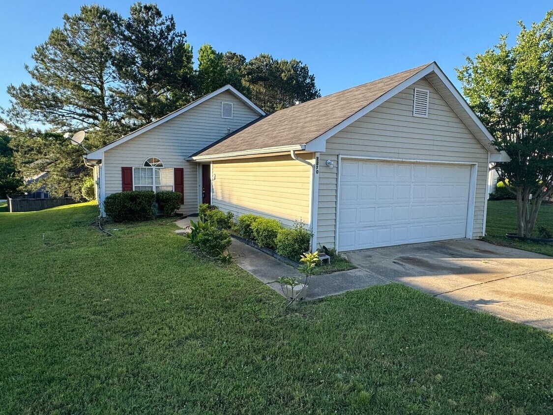 1270 Larkwood Dr, Jonesboro, GA 30238 House Rental in Jonesboro, GA