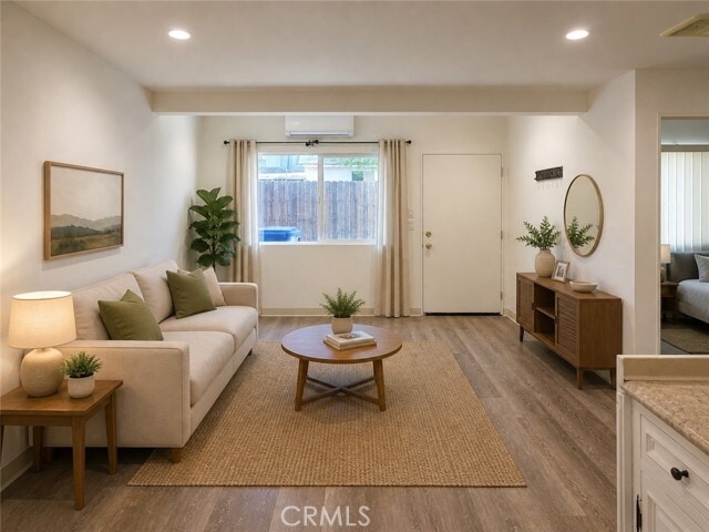Foto del edificio - 6911 Baird Ave