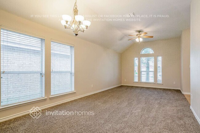 Foto del edificio - 3849 Cedar Falls Dr