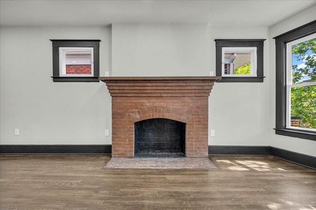 Building Photo - 5238 Commonwealth St