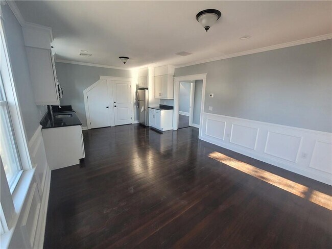 Building Photo - 62 Longmont St