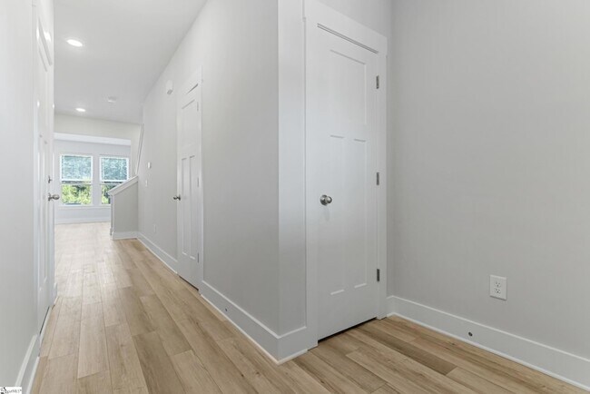 Foto del edificio - 1031 Millison Pl