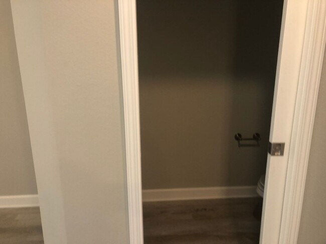 Foto del edificio - 3 bedroom, 2.5 bath town-home,near TAFB