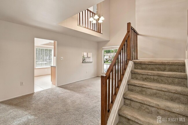Building Photo - 23 Cloister Ct