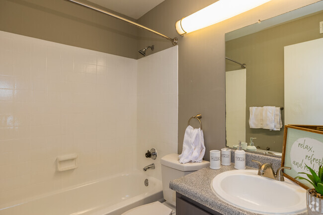 Venetian 1BD 1BA - Bathroom - The Avalon Apartment Homes