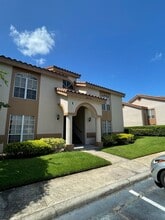 Building Photo - 4812 Normandy Pl