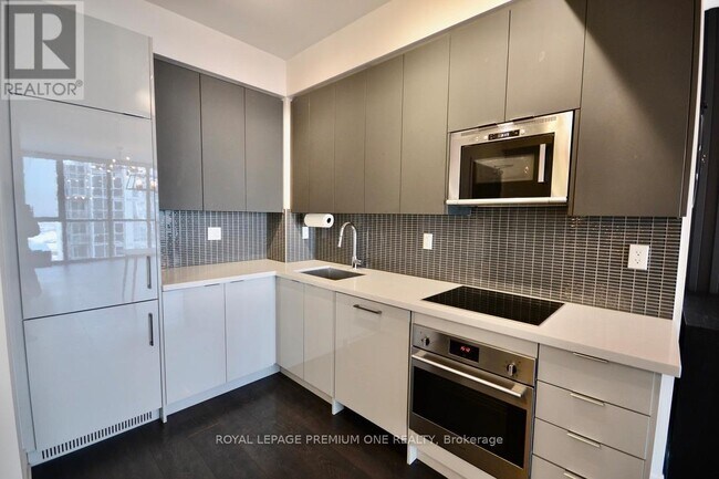 Photo du bâtiment - 2916 Hwy 7