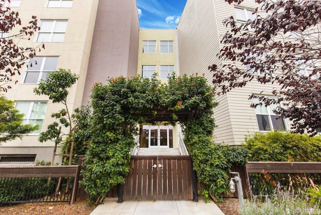 Foto principal - 5800 3rd St