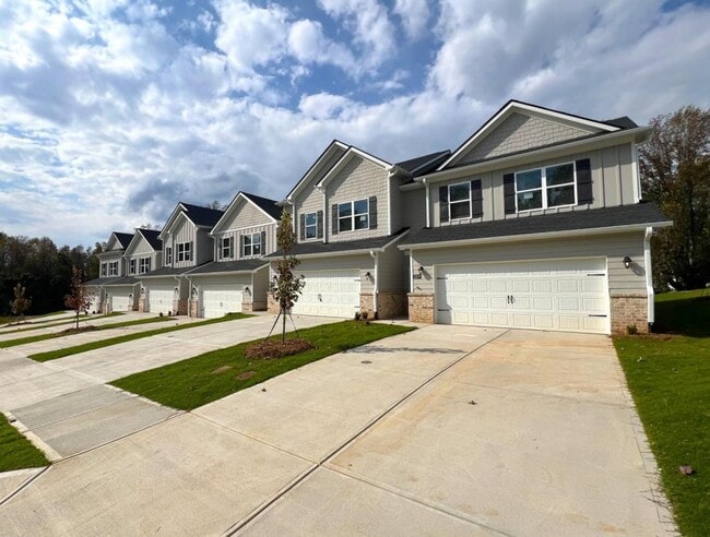 Building Photo - 235 Alston Ridge Dr