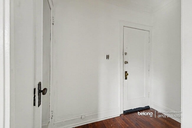 Building Photo - 8737 S Langley Ave
