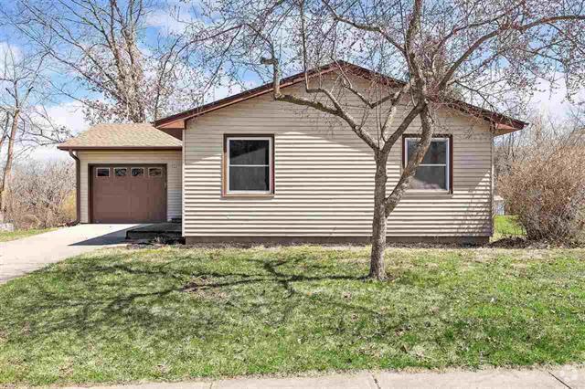 Building Photo - 1564 Prairie du Chien Rd