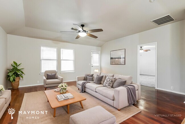 Foto del edificio - 15811 Borwick Ln