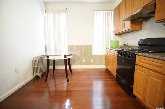 Foto del edificio - 127-08 89th Ave
