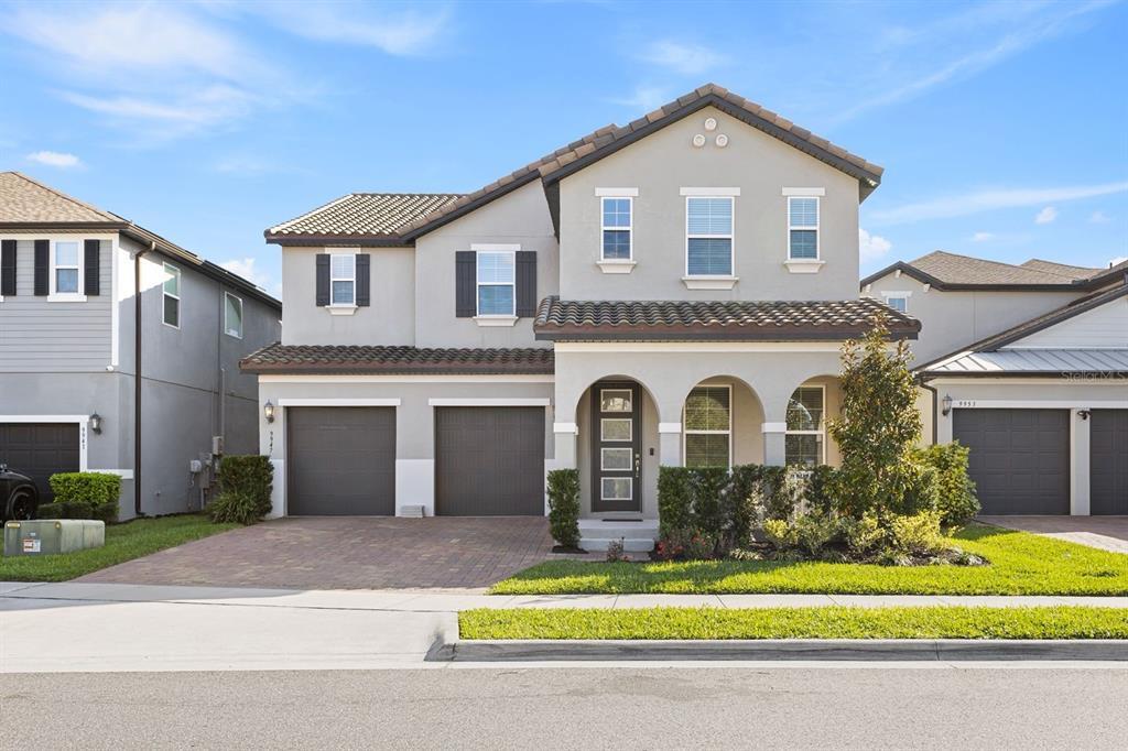 Foto principal - 9947 Summerlake Groves St