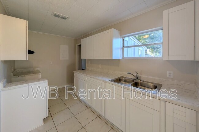 Foto del edificio - 3574 Indigo Dr
