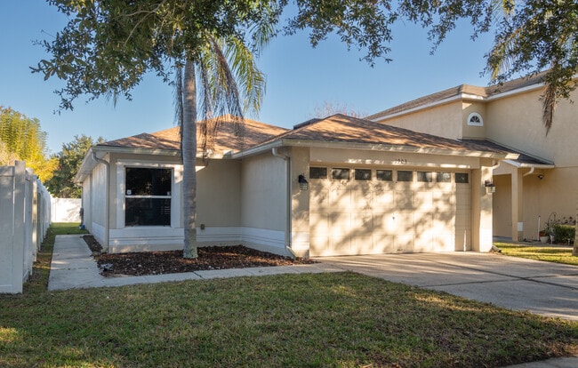 Photo - 1903 Seatonham St House