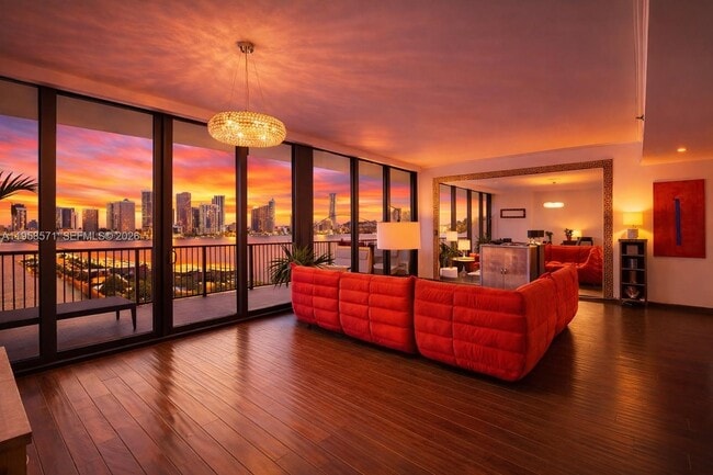 Photo - 1000 Venetian Way Apartment