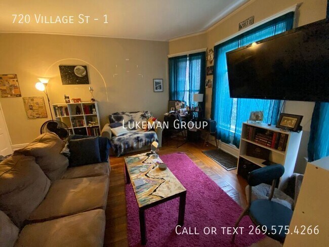 Foto del edificio - 720 Village St