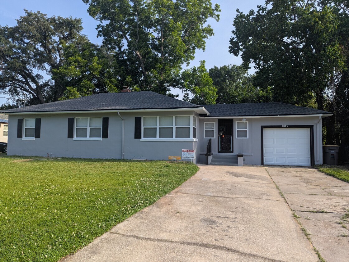 Photo - 5045 Kerle St (Jacksonville, FL)