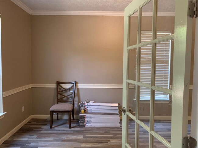 Building Photo - 3504 White Oak Point Dr