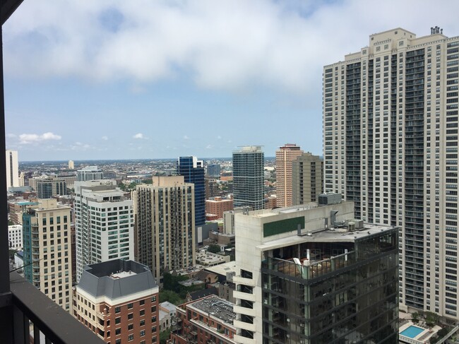 Foto del edificio - 10 E Ontario St