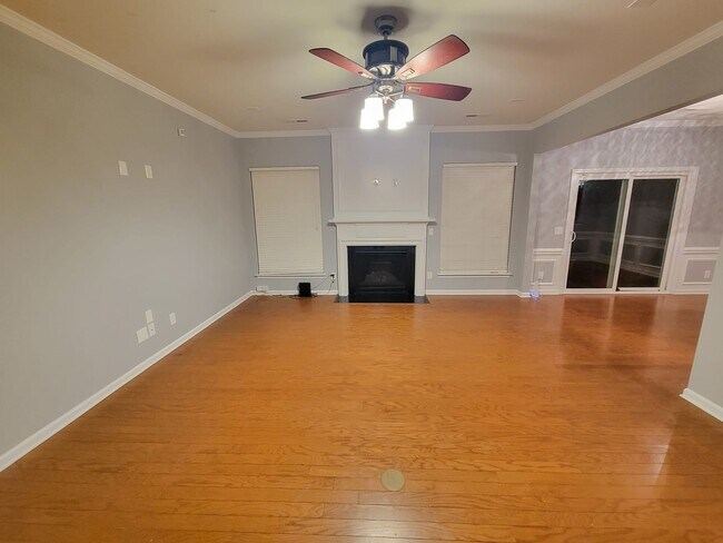 Foto del edificio - 15664 Canmore Street