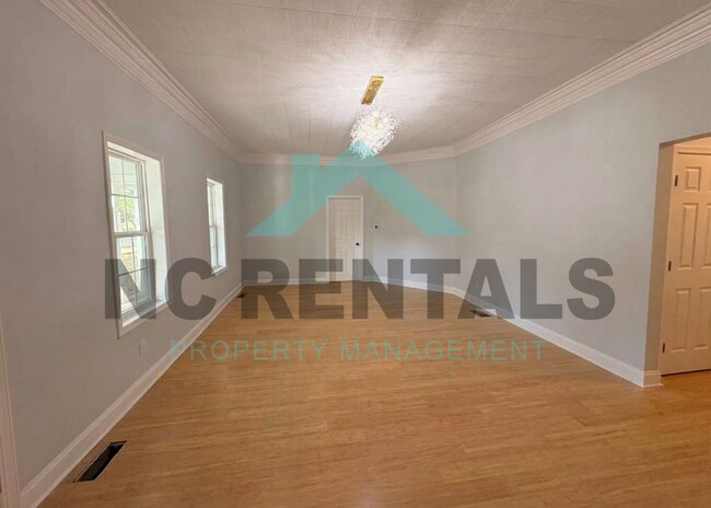 Building Photo - 234 S Academy St