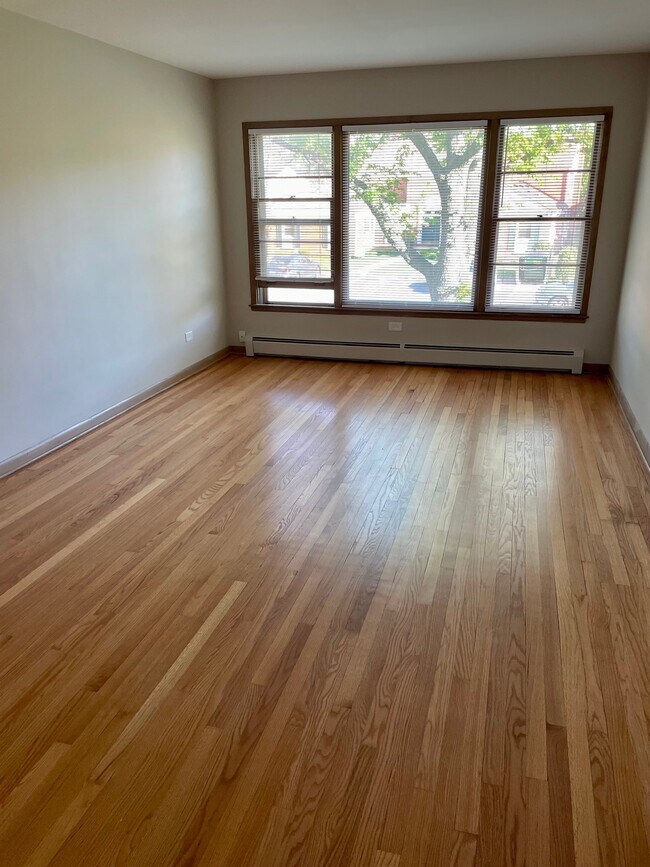Foto del edificio - 1334 Woodview Ln