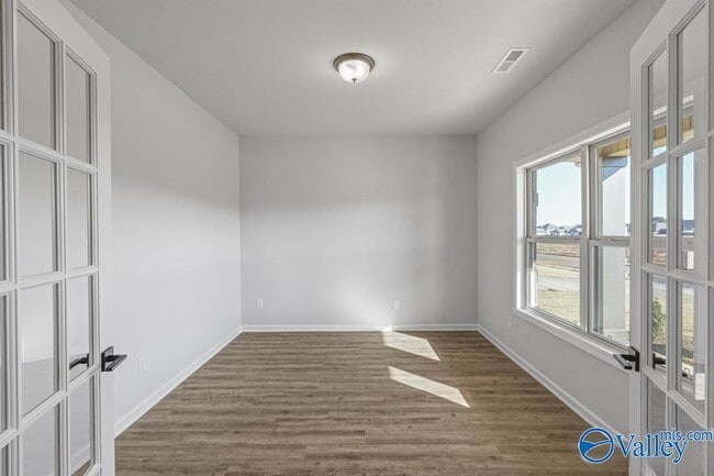 Building Photo - 127 Huffman St