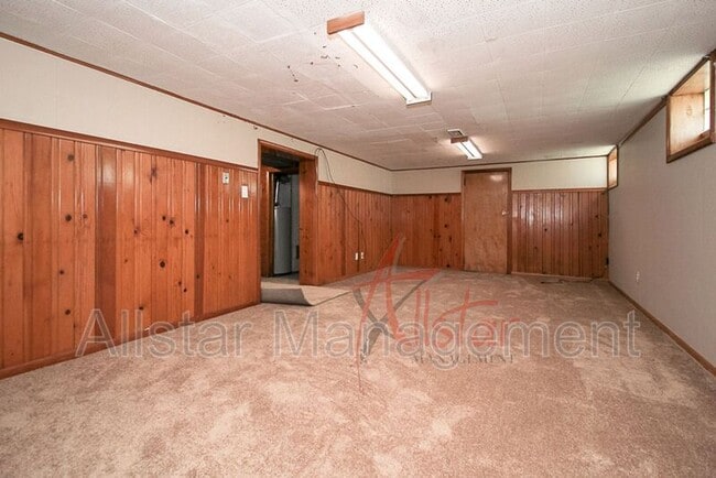 Building Photo - 3436 Dellwood Dr