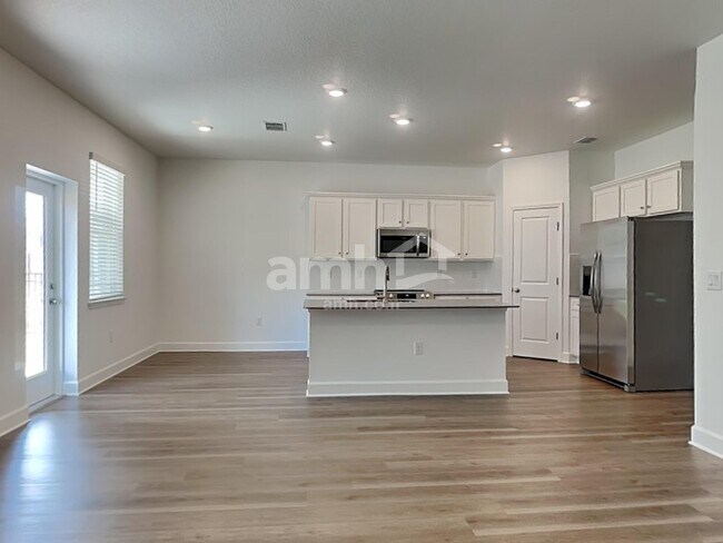 Building Photo - 37741 Dusty Saddle Ln