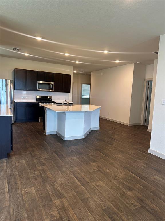 Foto del edificio - 402 Barton Creek Ln