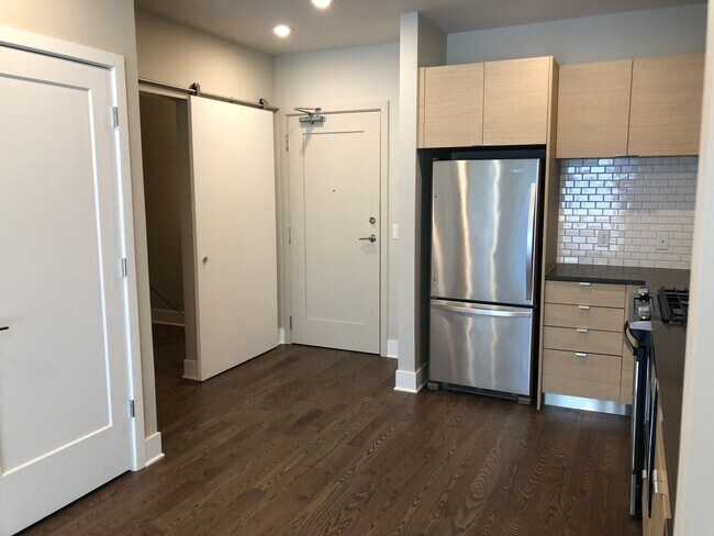 Building Photo - When Style and Location Matter!