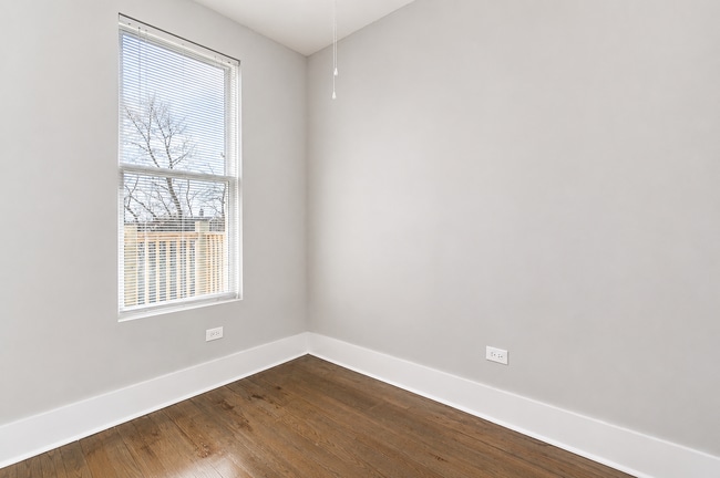 Building Photo - 2117 W 18th St