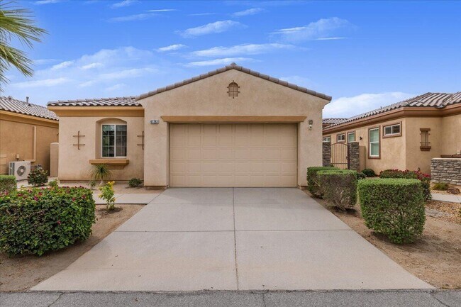 Building Photo - 67263 S Chimayo Dr