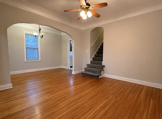 Foto del edificio - Charming 2BR/2.5 BA Anoka Home Available 8/1! Walk to Downtown
