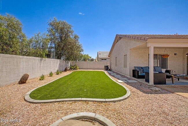 Foto del edificio - 18849 N 25th St