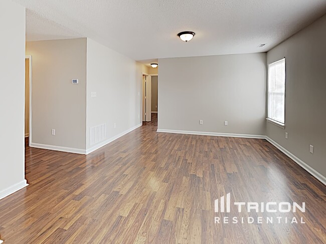 Foto del edificio - 1619 Prairieview Ln