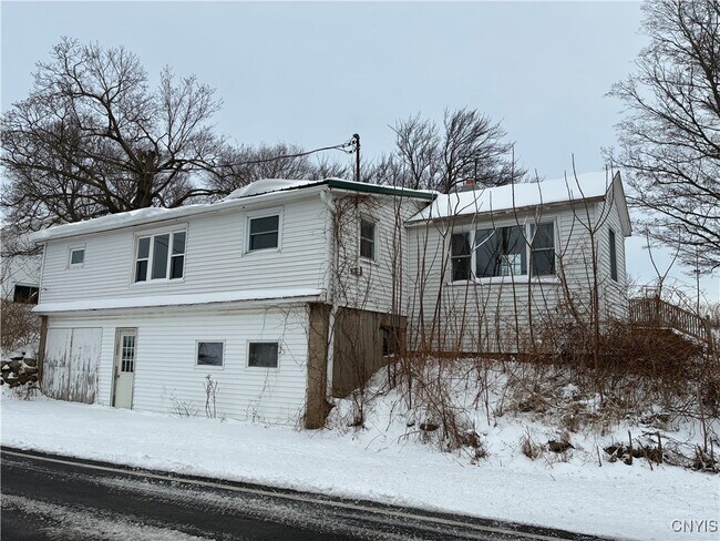 Foto del edificio - 7470 Perry Rd