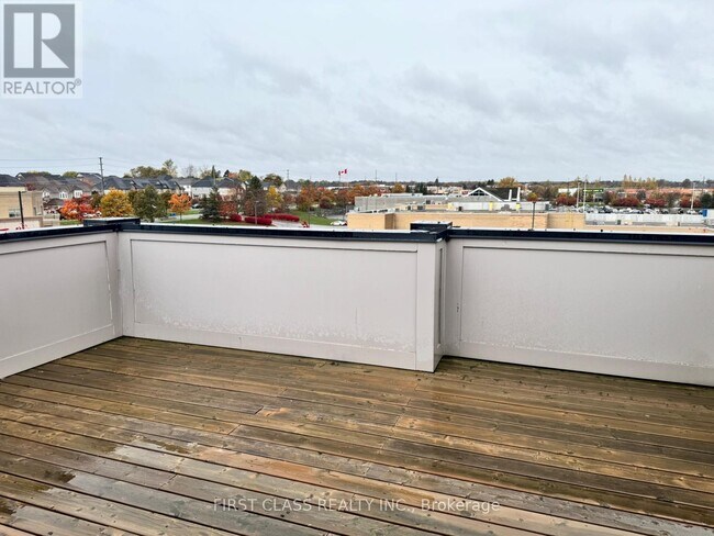 Photo du bâtiment - 17 Prince William Blvd