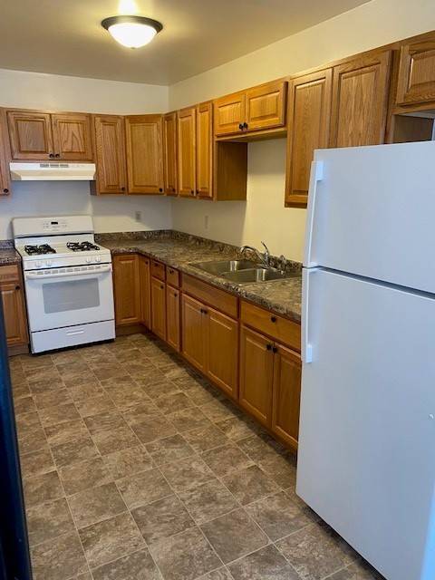 Building Photo - 3220 35th St