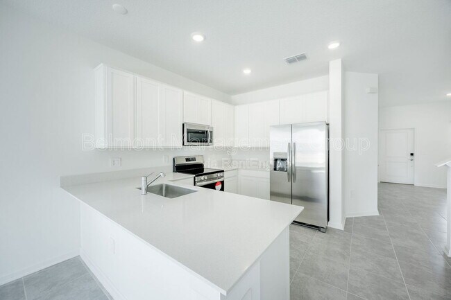 Building Photo - 6111 Park Promenade Way