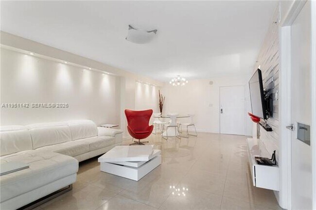 Foto del edificio - 2401 Collins Ave