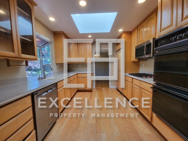 Building Photo - 11101 Chadwick Pl